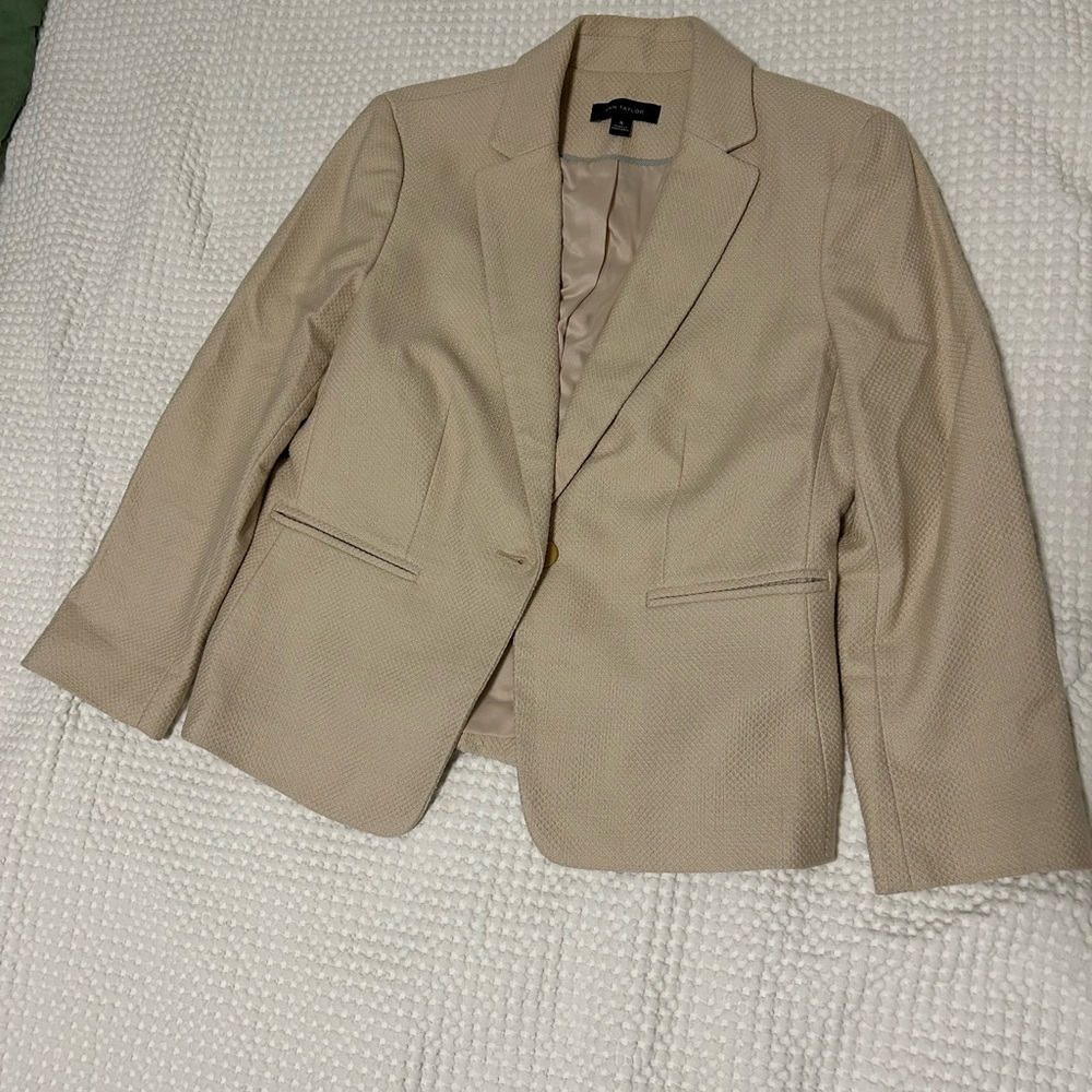 Ann Taylor Women’s Blazer